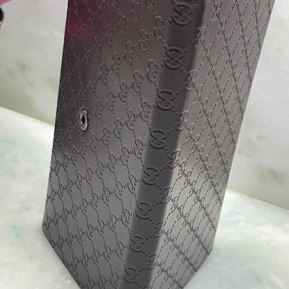 GUCCI Sunglasses case - Picture 4 of 4